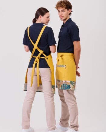 Avental com peitilho em tecido canvas estampado combinado