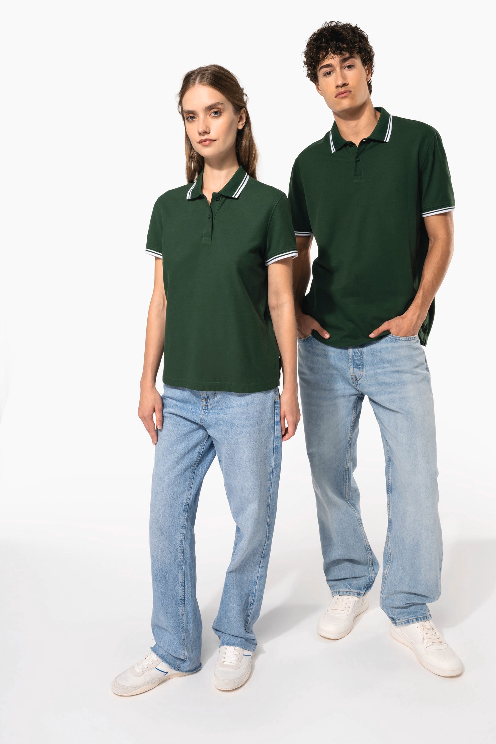 Polo Kariban com riscas em contraste