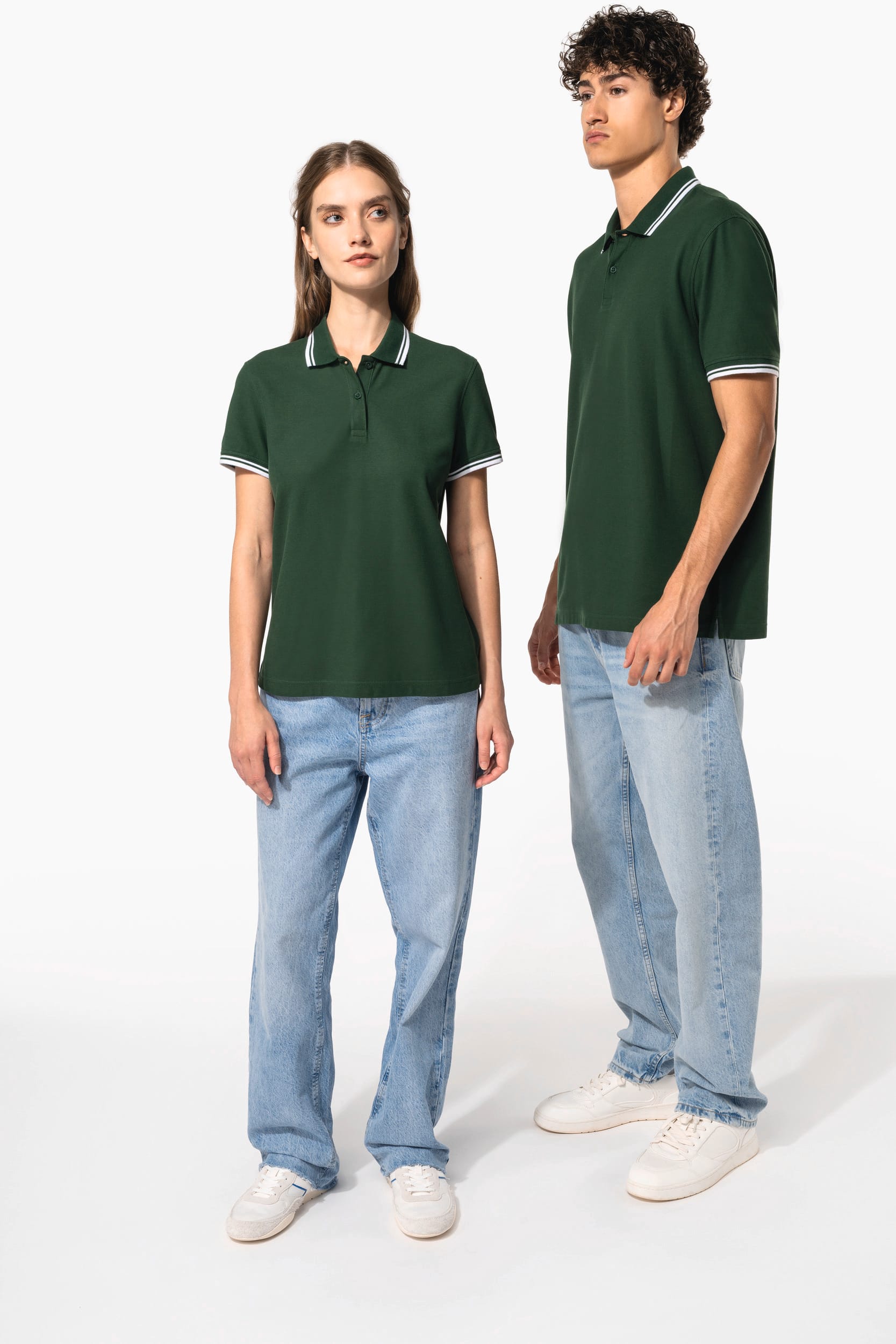 Polo Kariban com riscas em contraste